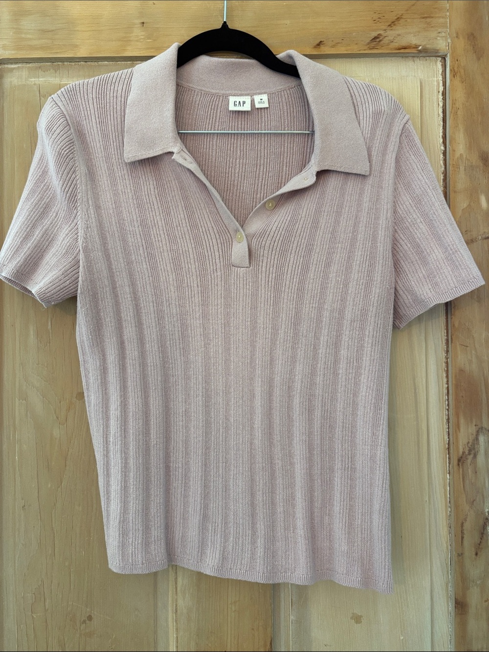 GAP Short-Sleeve Ribbed Polo in Dusty Pink